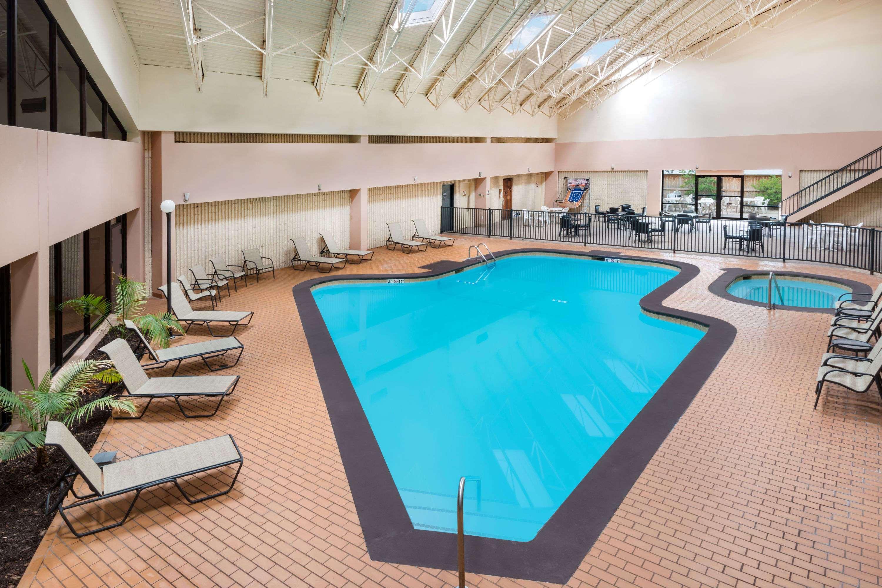 Wyndham Garden Stillwater Extérieur photo