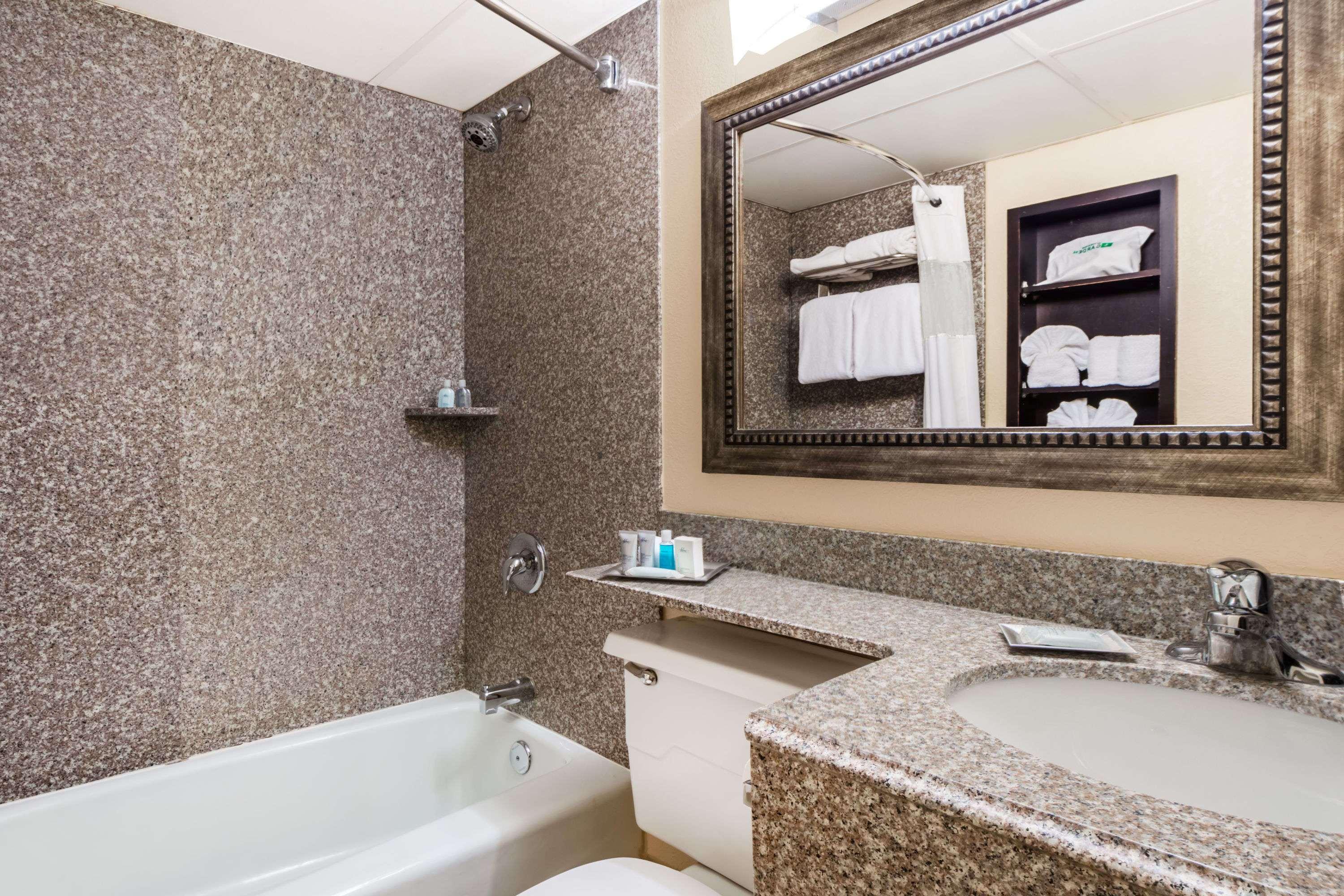 Wyndham Garden Stillwater Extérieur photo